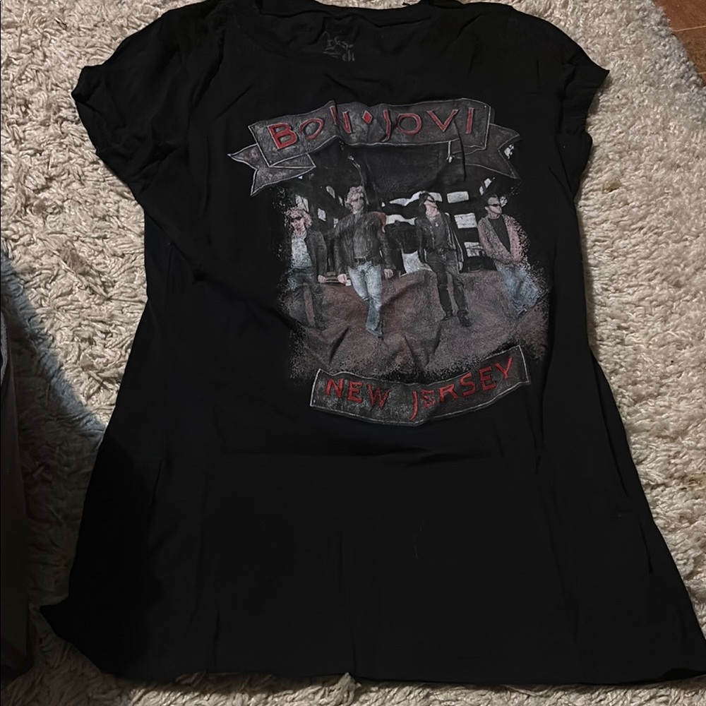 ☀️3/$25☀️ Black Bon Jovi Graphic T-Shirt